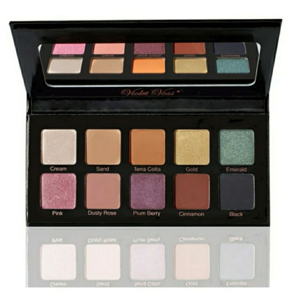 NIB. Violet Voss Essentials Eyeshadow Palette